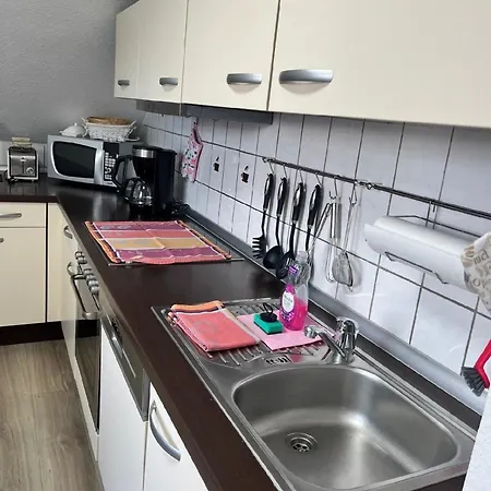 Komfortables In Warnstedt Mit Grill, Garten Und Terrasse Holiday home Thale